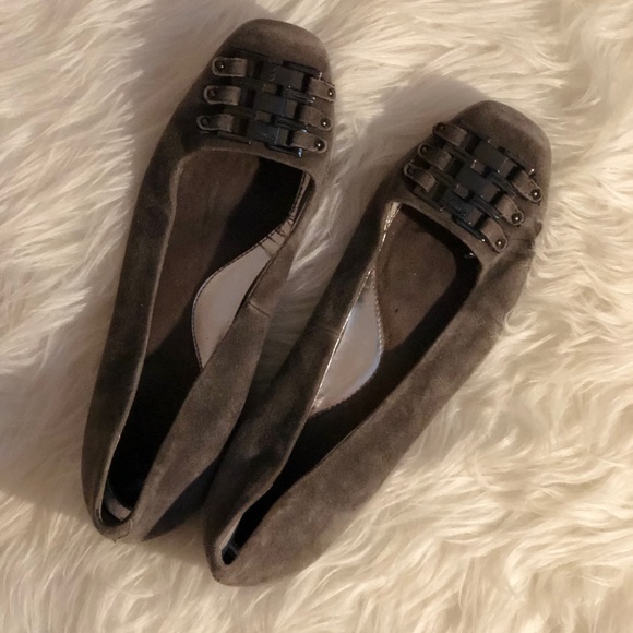 Calvin Klein Flats - Picture 7 of 8